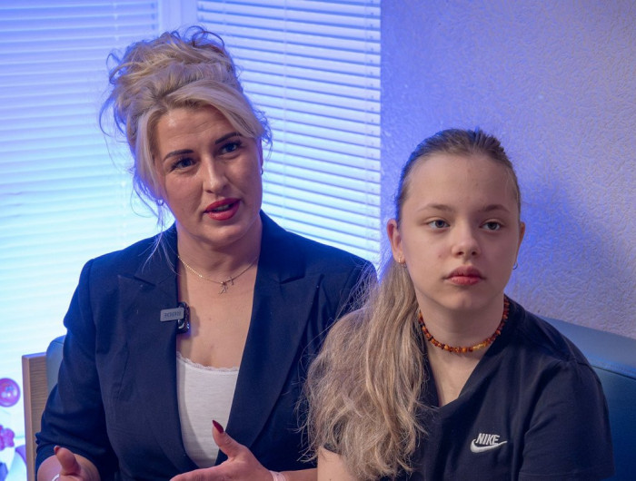 Pie vīra kapa solīja, ka meita pati reiz varēs atnest ziedus. Stāsts par Kristas piecelšanos kājās